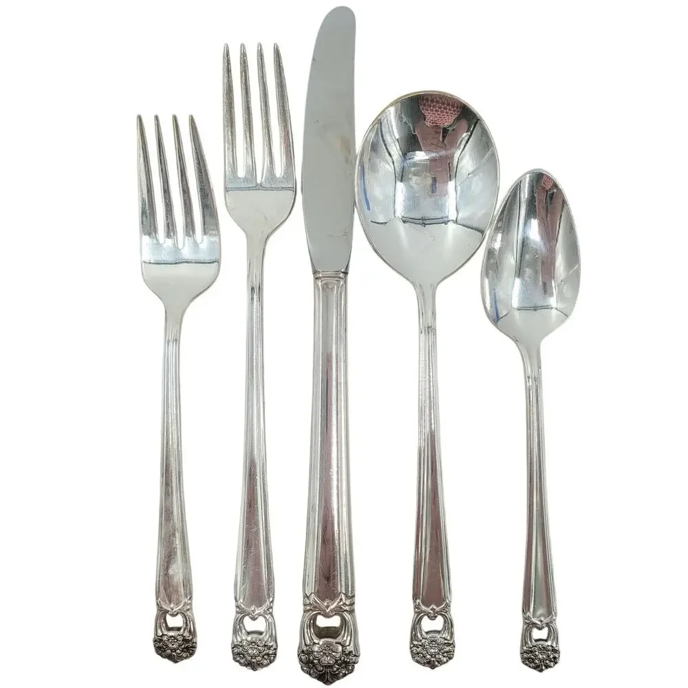 Rogers Brothers Silver Plate Eternally Yours Coquette 6-8